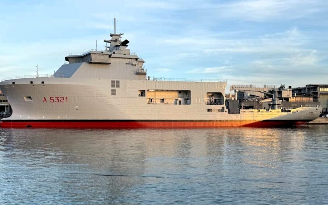 Varata Nave Olterra della Marina Militare Italiana ai cantieri navali T.Mariotti